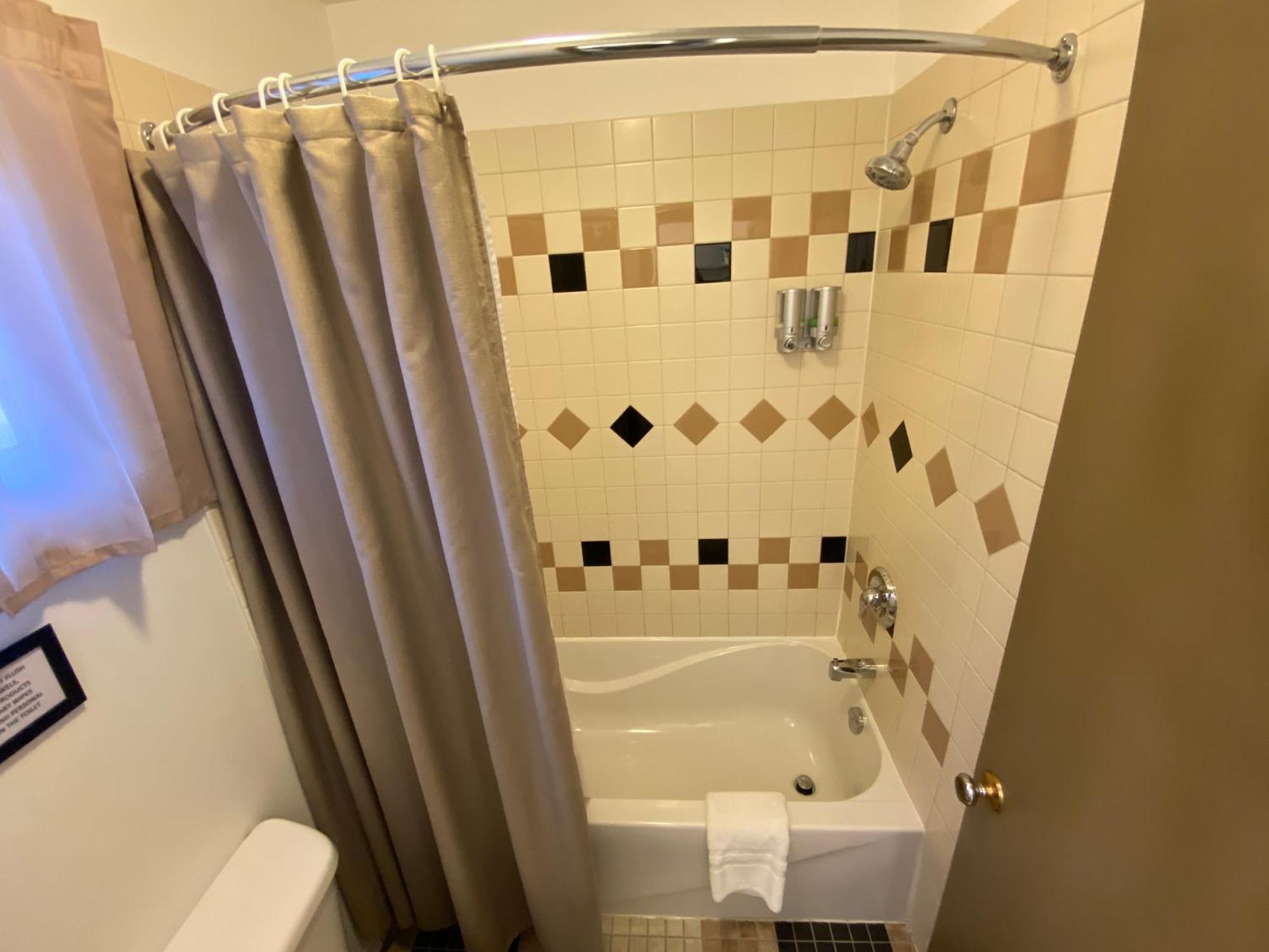 Parkway Motel 5*